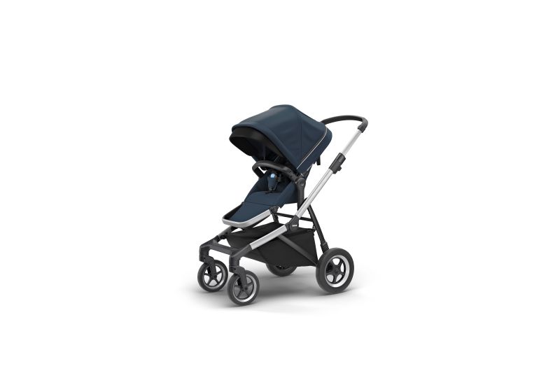 THULE SLEEK NAVY BLUE S KORBIČKOU - 2