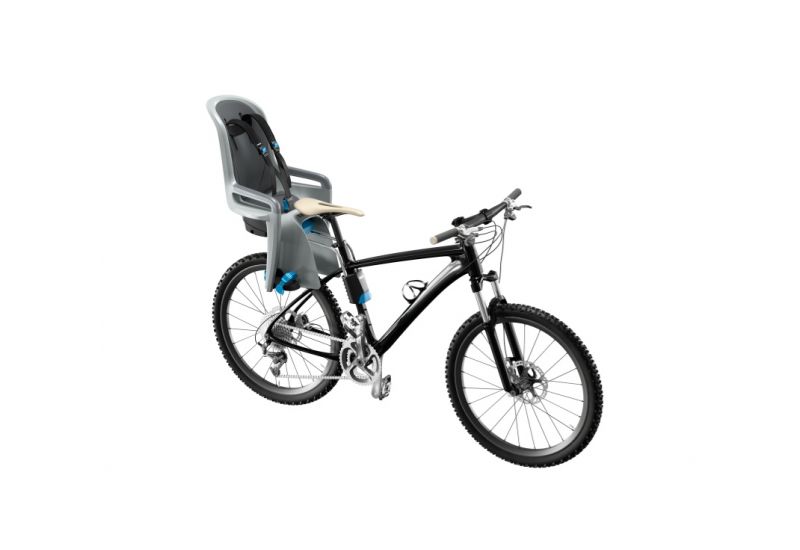 THULE SLEEK GREY MELANGE S KORBIČKOU - 1 THULE SLEEK GREY MELANGE S KORBIČKOU - 1